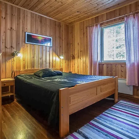 度假居 Tuomaantupa By Interhome