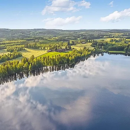 度假居 Tuomaantupa By Interhome *