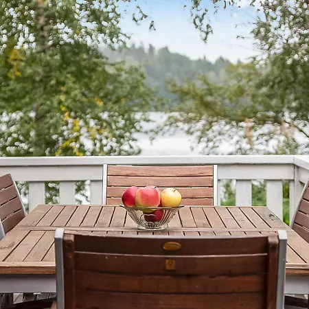 度假居 Tuomaantupa By Interhome *